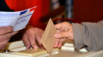 Législatives 2017 : Le parti de Macron en tête et un taux d’abstention record Election Législative 2017 absentions record