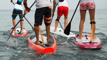Le Paddle : le sport de l’été par excellence fait de plus en plus d’adeptes Paddle
