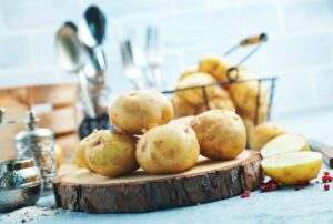 L'épluchage des pommes de terre est-il vraiment nécessaire