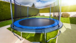 Le trampoline, un choix de sécurité et de plaisir : opter pour un modèle avec ou sans filet ?
